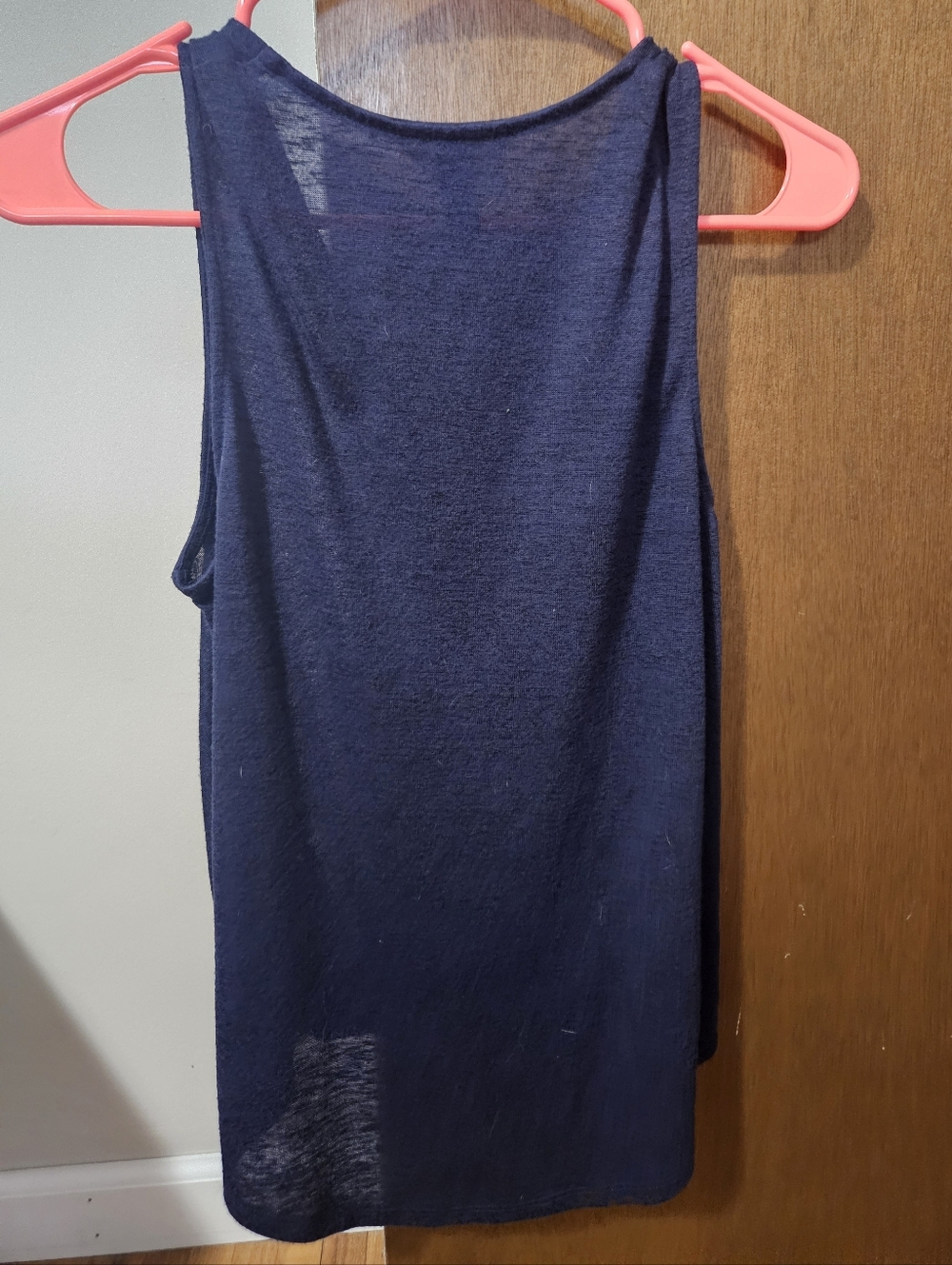 Universal Thread Navy Blue Sleeveless Surplice Twist-Hem Tank Top Size XS - Picture 3 of 9